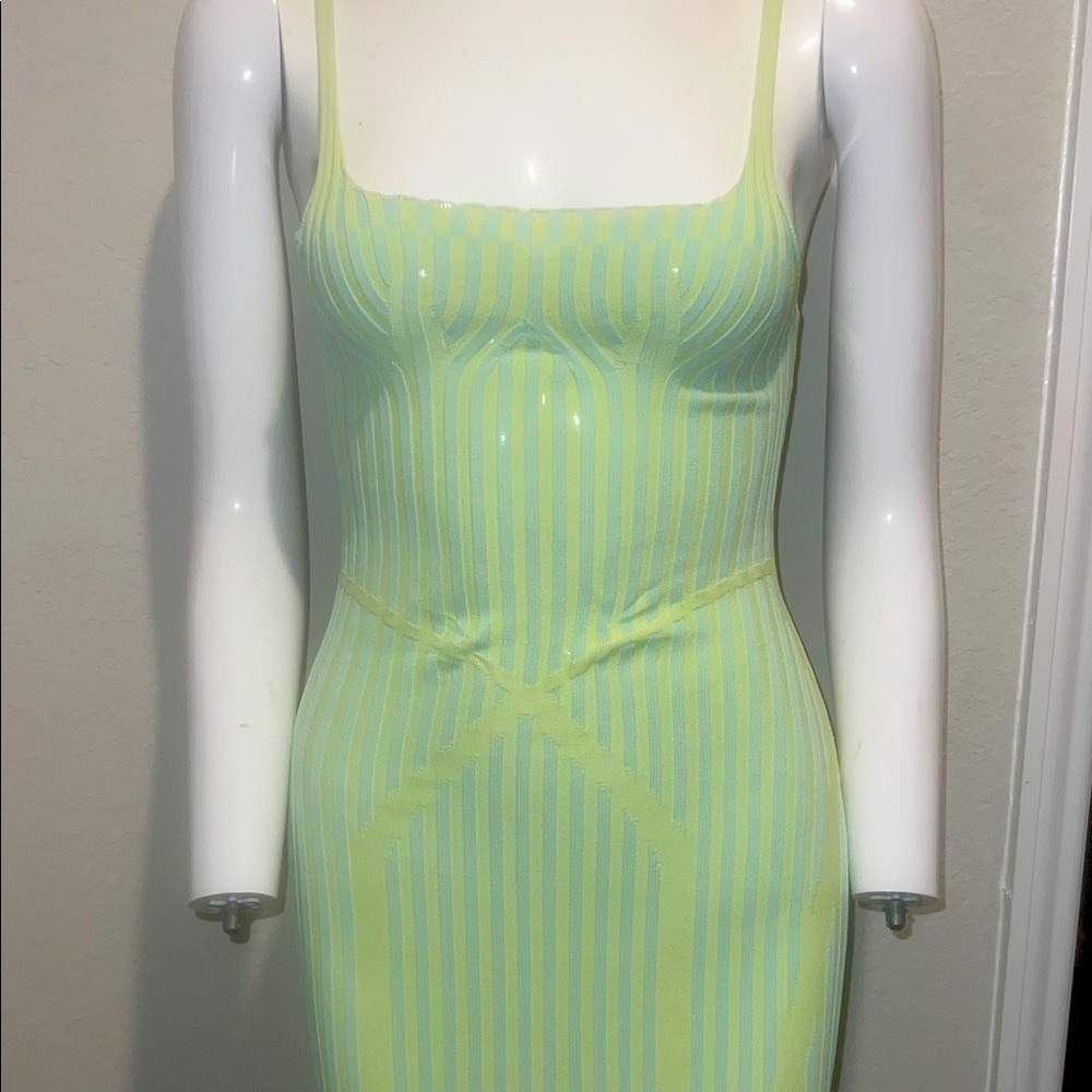 Elegant Mint Green Maxi Dress - Picture 2 of 4